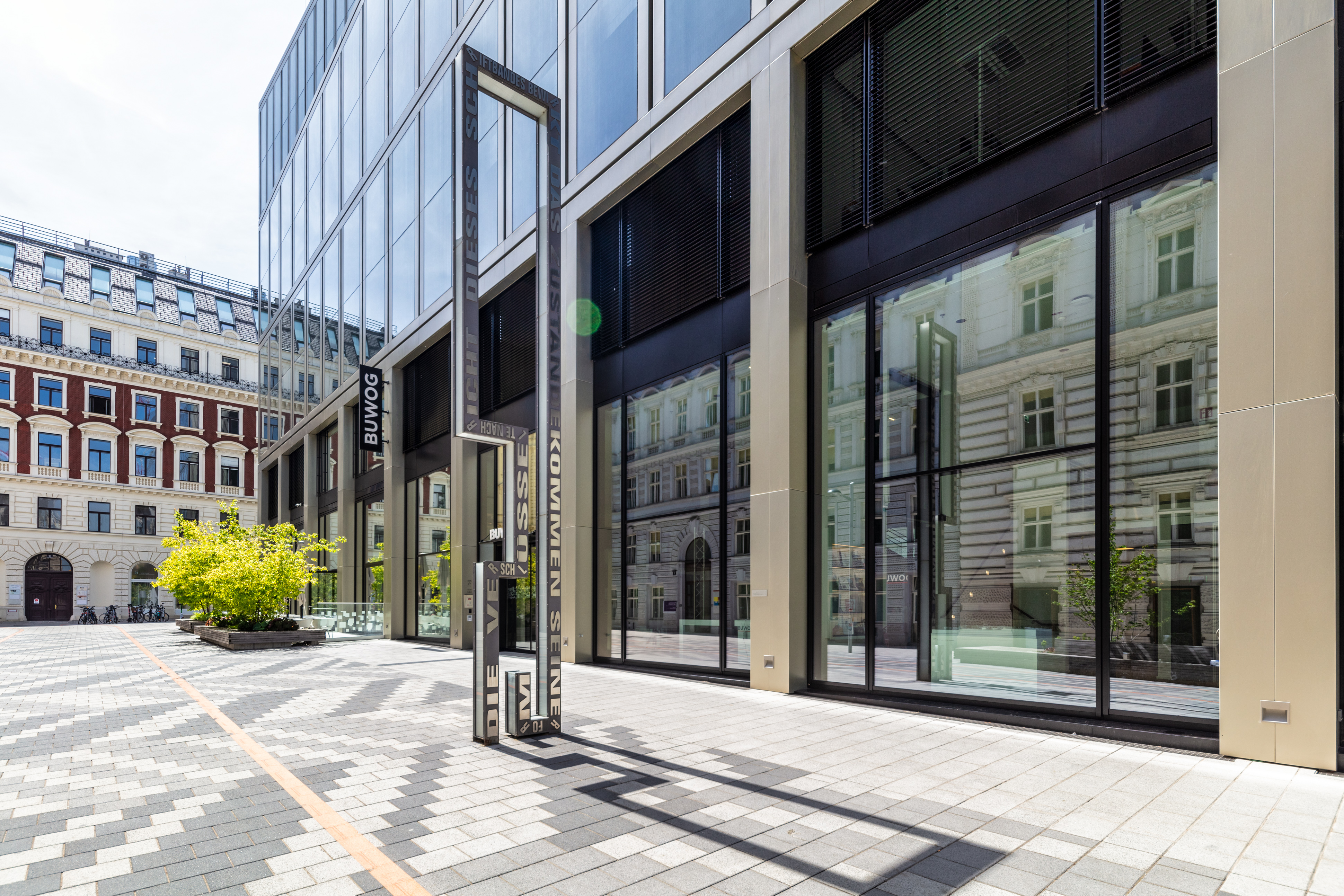 Kowanz-Brigitte - ReinRechts-Knicken-L-einLinks-Knicken